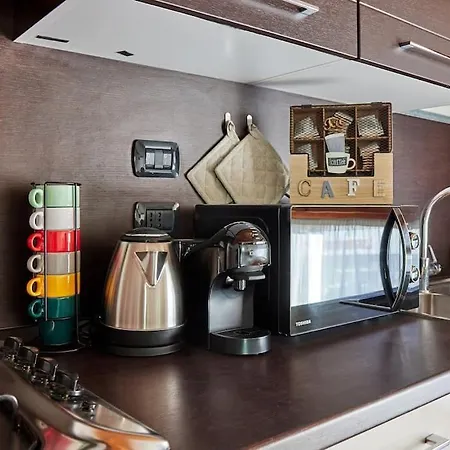 Apartment Airport 8 Min A/c - Netflix- Free Parking *